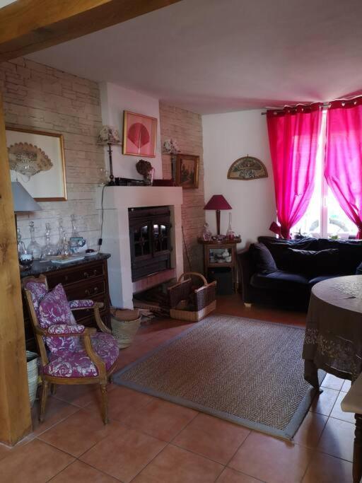 Au Coeur De Mortagne, Un Balcon Sur Le Perche Villa Eksteriør bilde